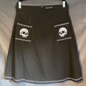 Sourpuss Skullduggery Suzie Skirt XXL Goth Punk Alt Retro